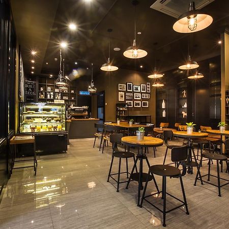 Manhattan Business Hotel Damansara Perdana Petaling Jaya Zewnętrze zdjęcie