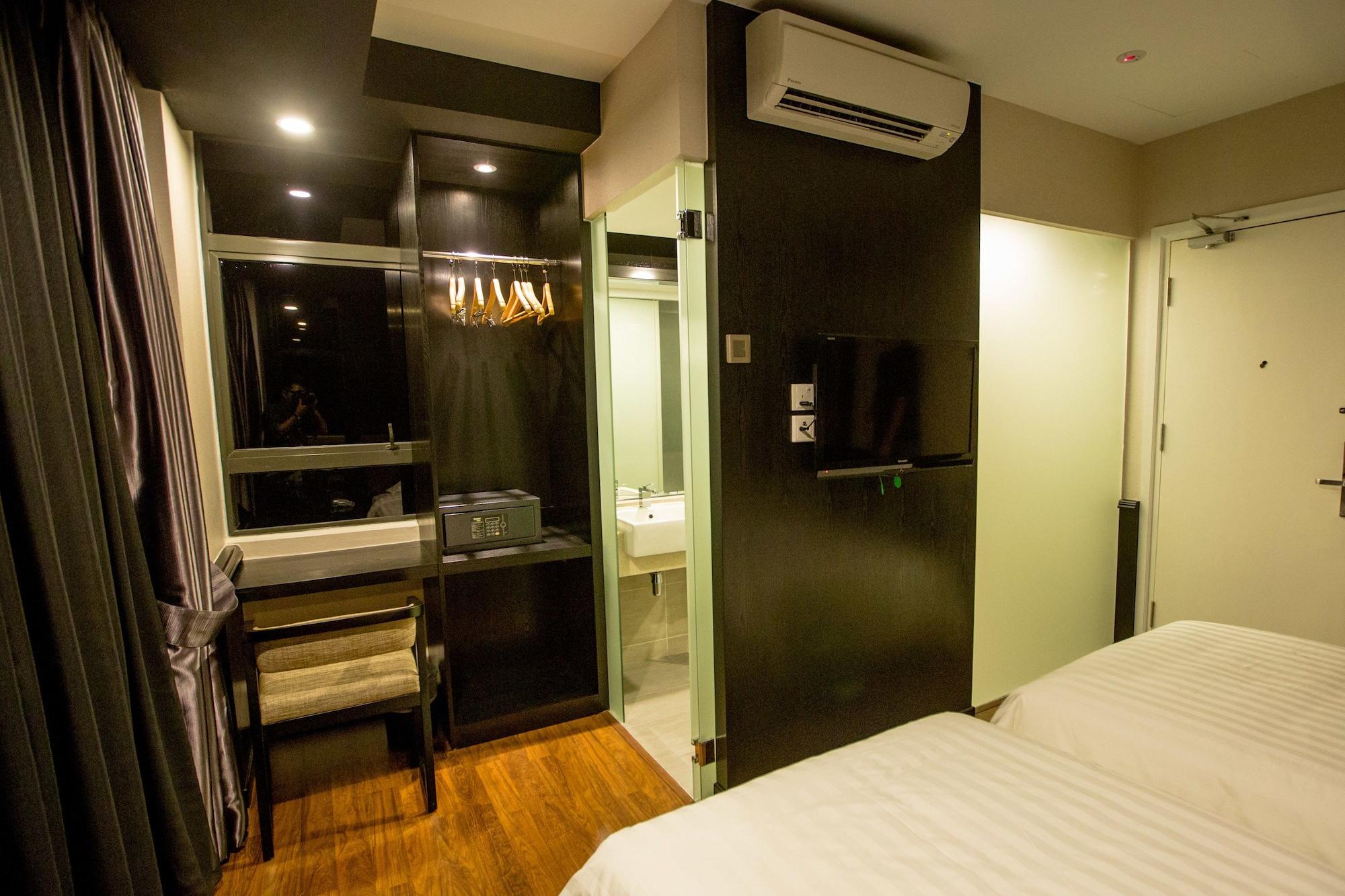 Manhattan Business Hotel Damansara Perdana Petaling Jaya Zewnętrze zdjęcie